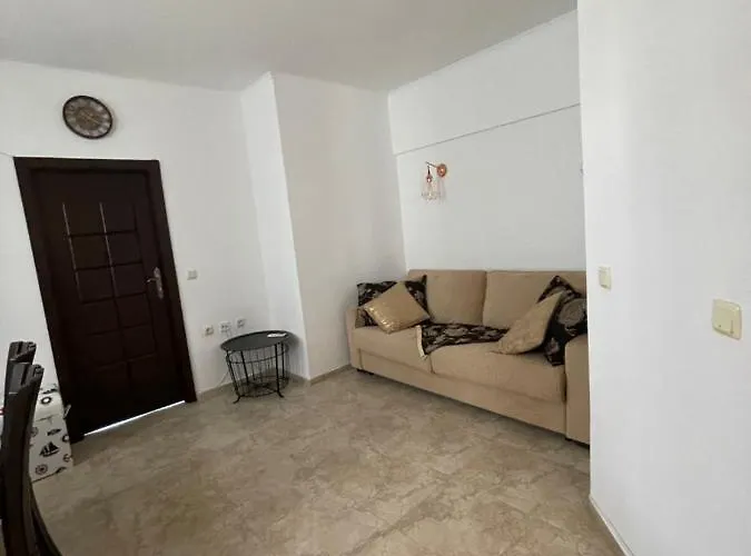 In The Cliff & **** Lägenhet *